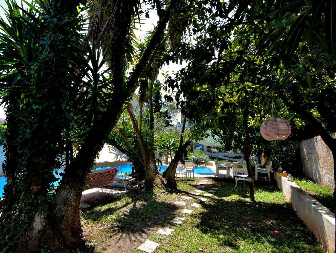 St. Thomas Bed And Breakfast Paianía Exteriér fotografie
